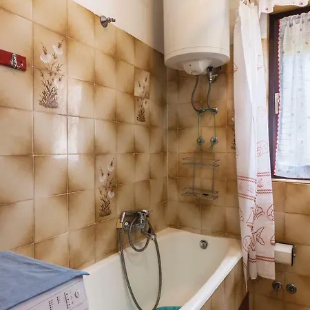 Stunning In With 3 Bedrooms And Wifi Apartman